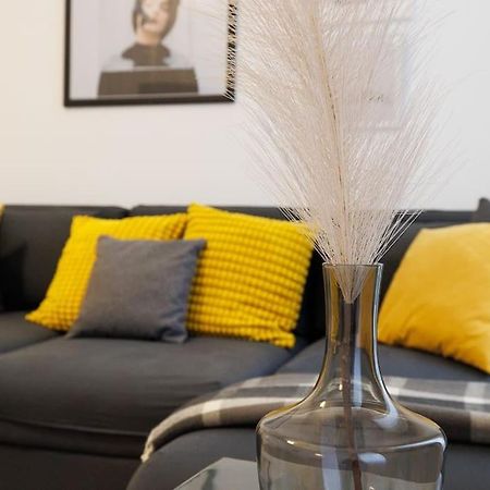 Franz 21 - Typical Viennese Apartment In The Heart Of 비엔나 외부 사진
